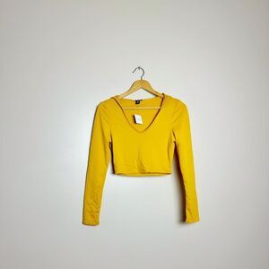 CLEARANCE! Gold Boutique Hooded Crop Top Size M NWT